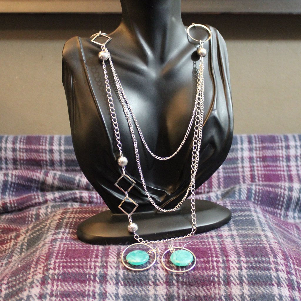 Silver Tone Acrylic Geometric Necklace And Earring Set